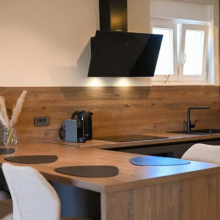 Noir Design Apartment Trogir